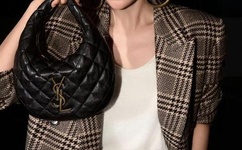 亲胸揉胸膜下刺激视频午夜小说